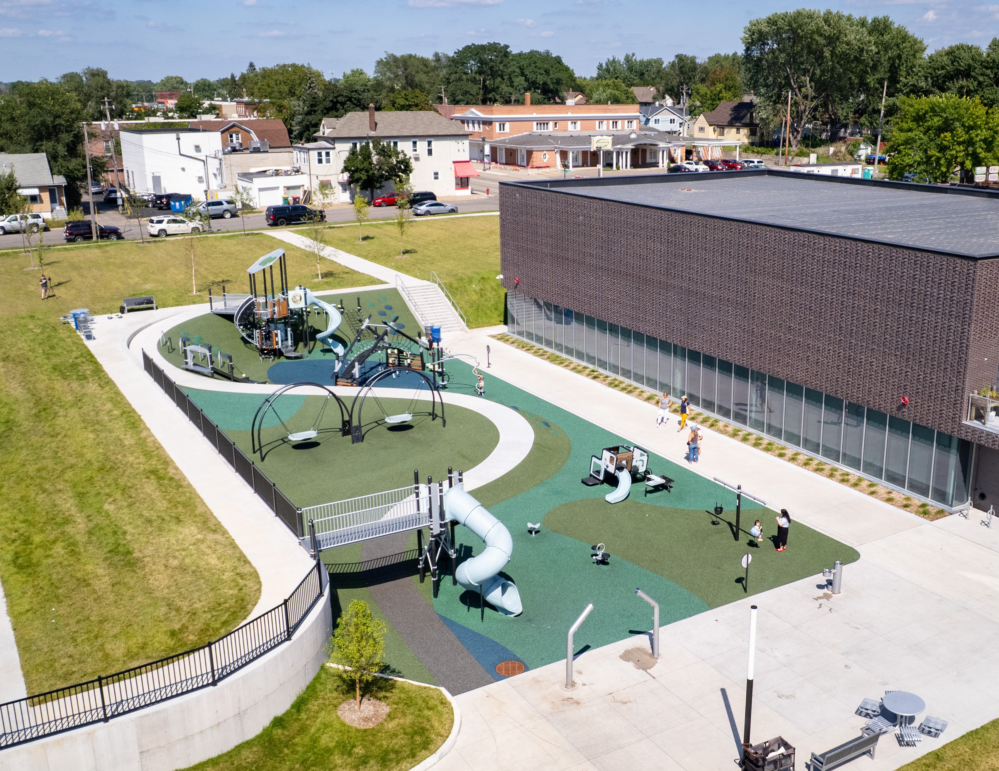 MN - North End Community Center - 100