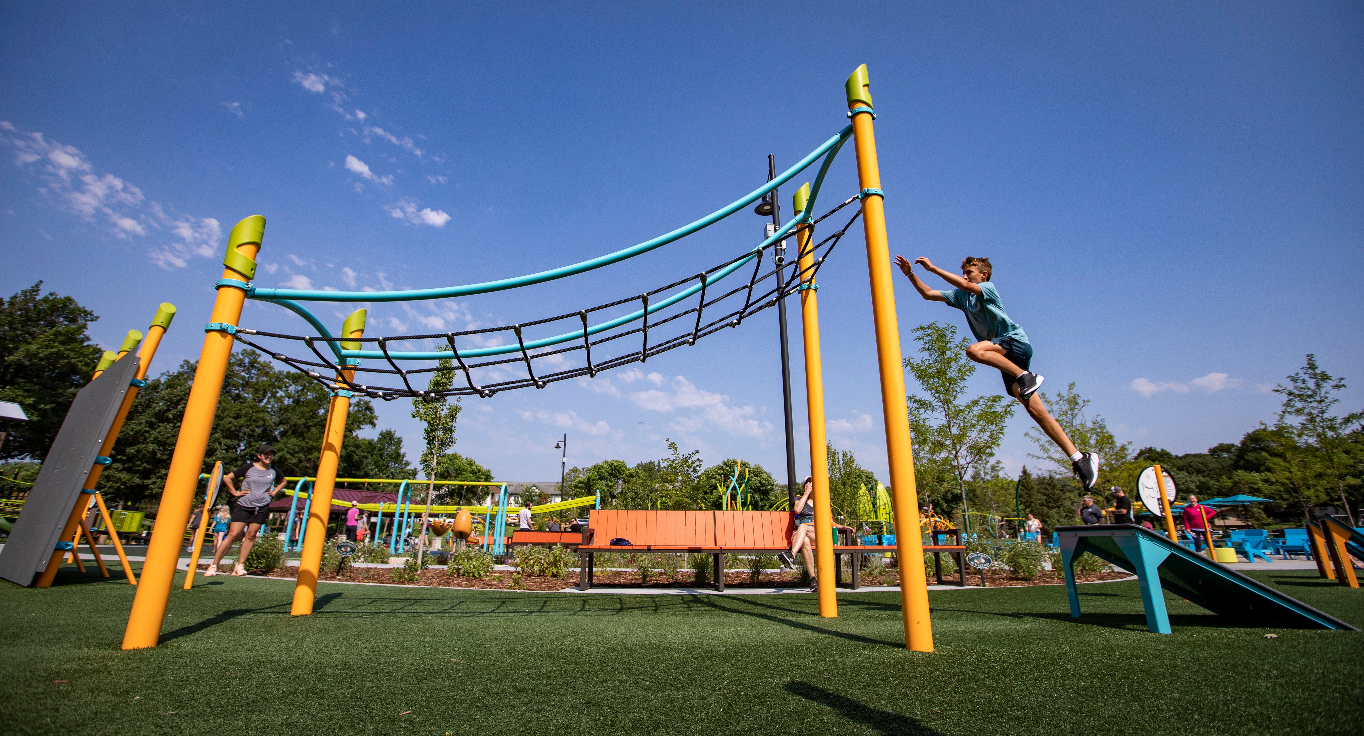 MN - Shoreview Commons Destination Playground - 80