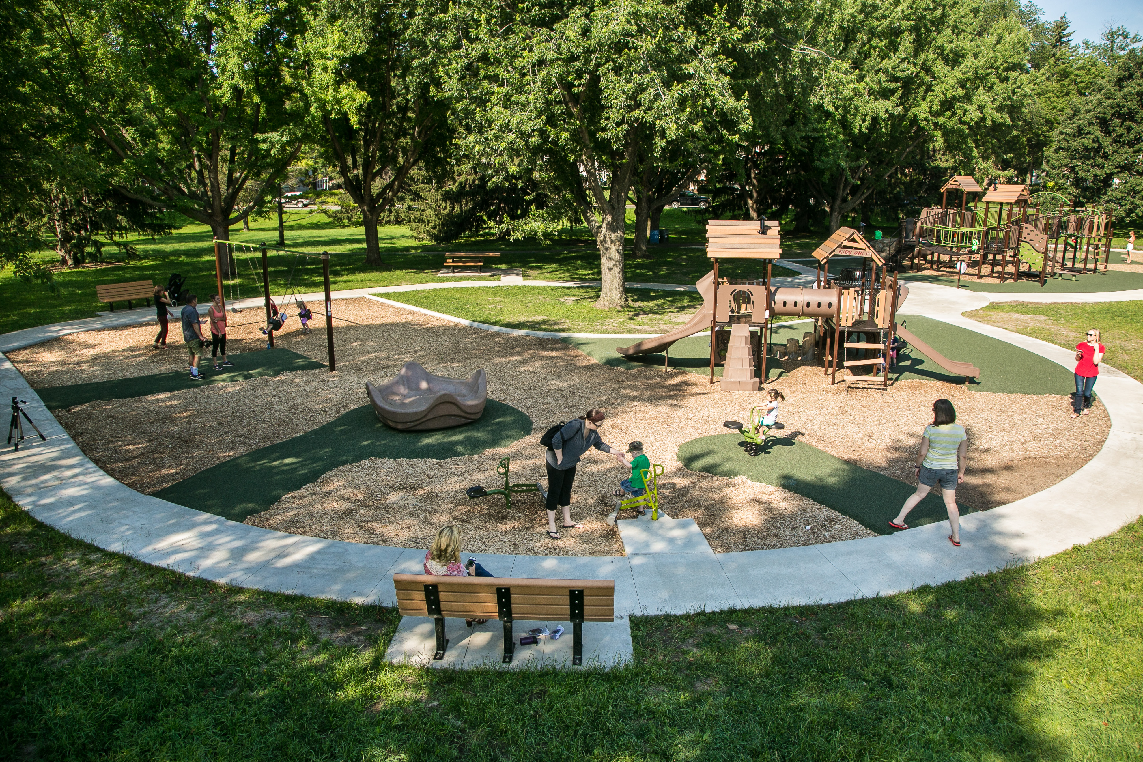 Minneapolis-Nokomis Triangle Park 
